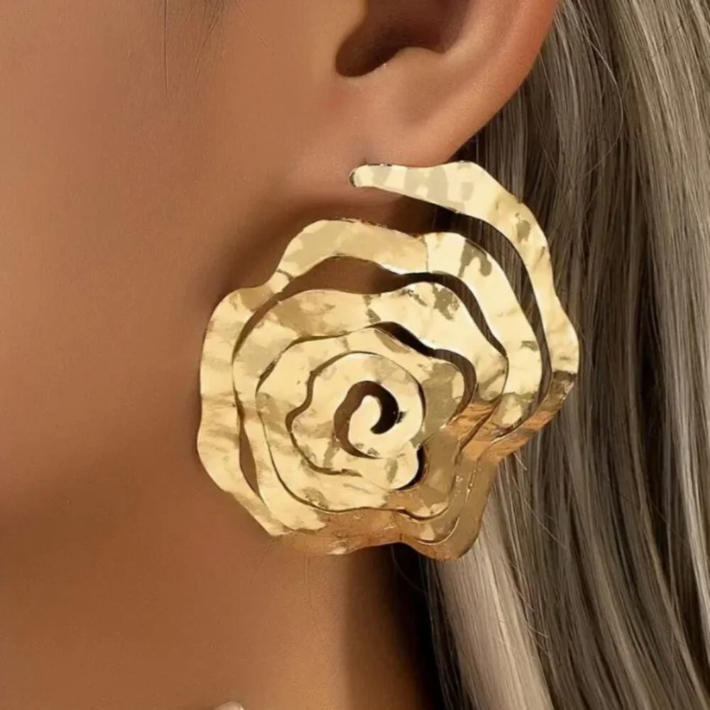 NEW Hammered Gold Huge Swirl Statement Earrings - Picture 1 of 5